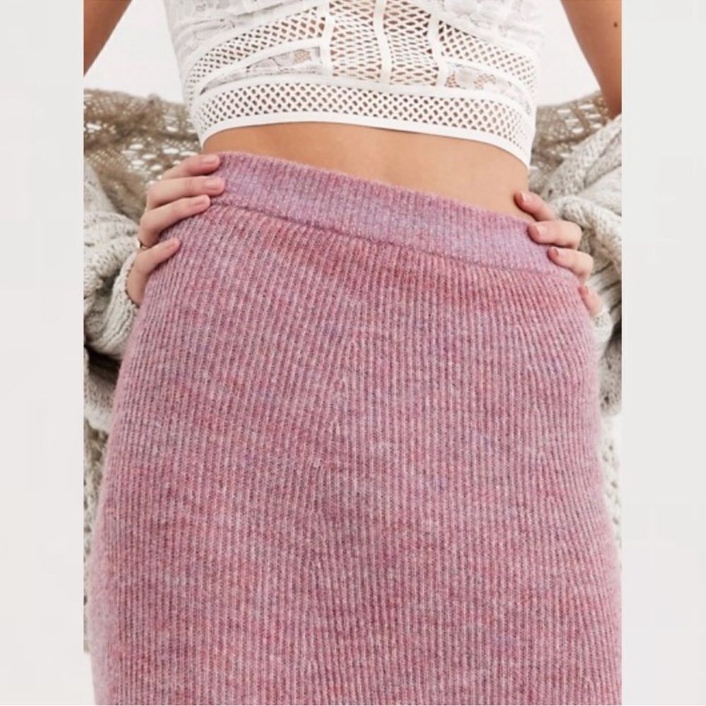 FREE PEOPLE DRAG ME OUT KNITTED SKIRT - Picture 3 of 3